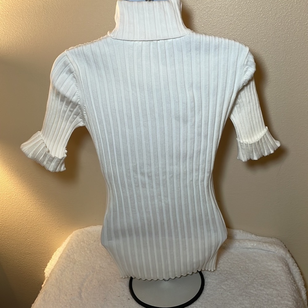 ATHLETA Stretch Top Size Medium - Picture 5 of 9